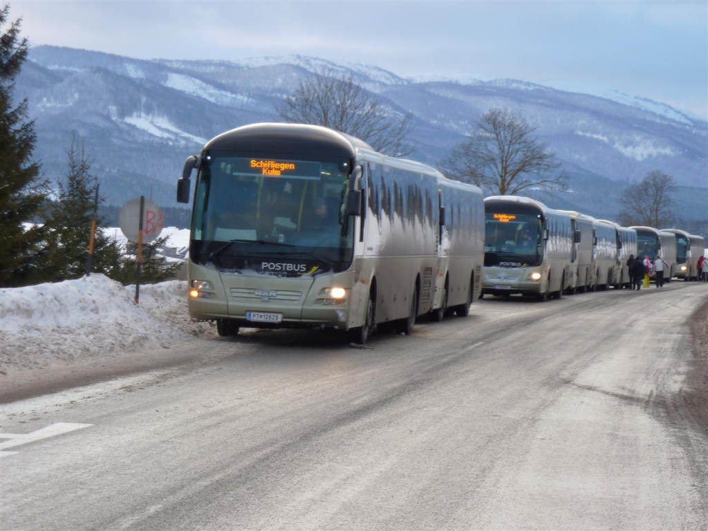 Schifliegen Kulm 2012, Aufstellung Postbusse