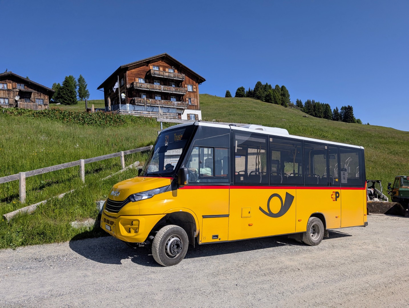 Obermutten IVECO Kutsenits Bus