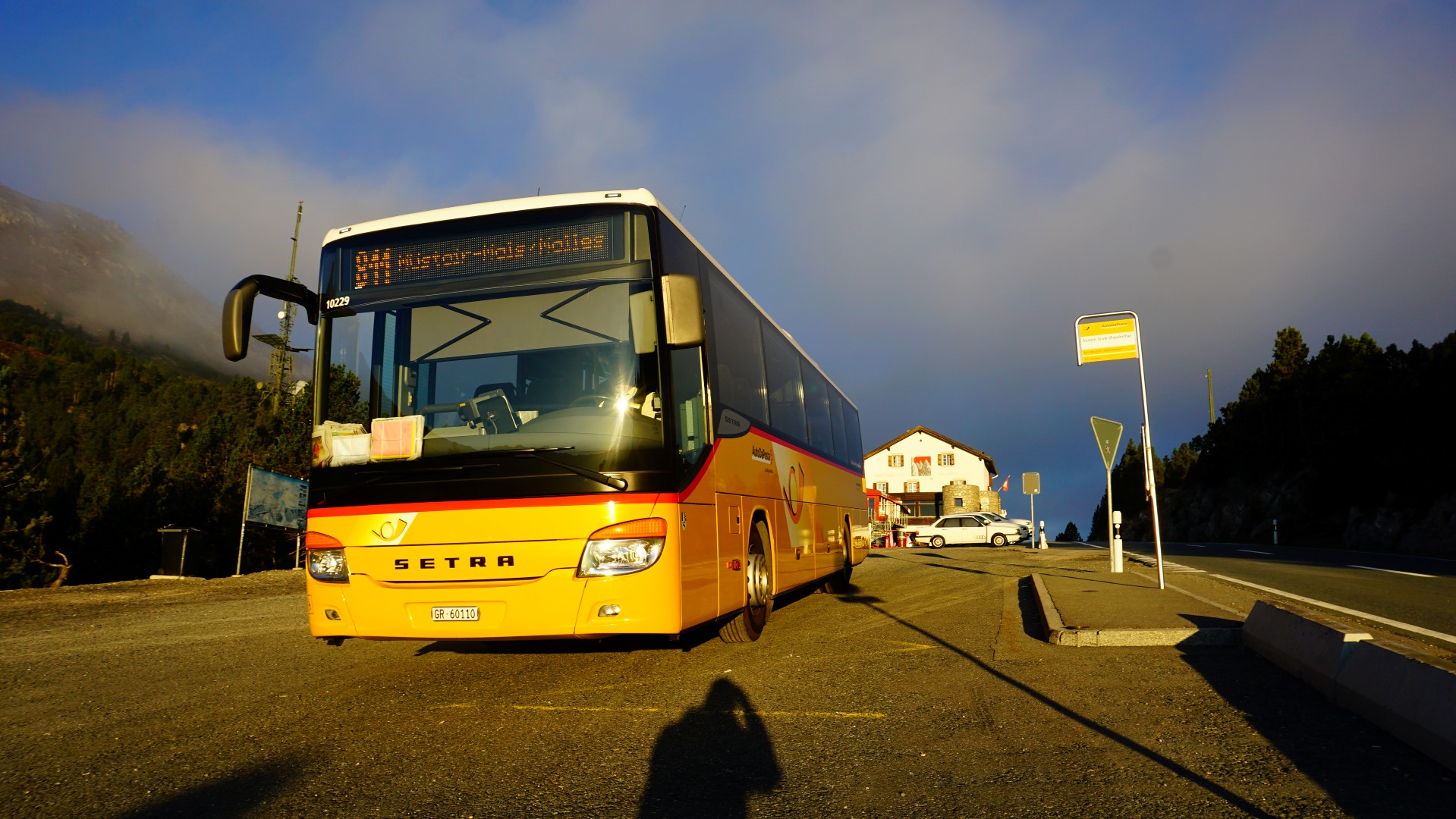 Postauto am Ofenpass